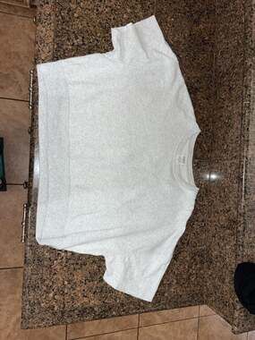 PINK Victoria's Secret Grey Heather Cropped Crewneck Sweatshirt Size Small